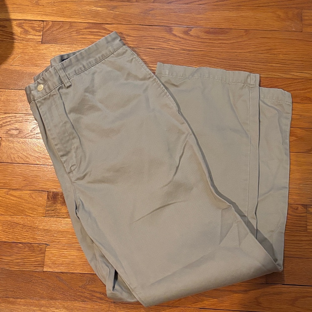 Vineyard Vines Men's Tan Chinos
